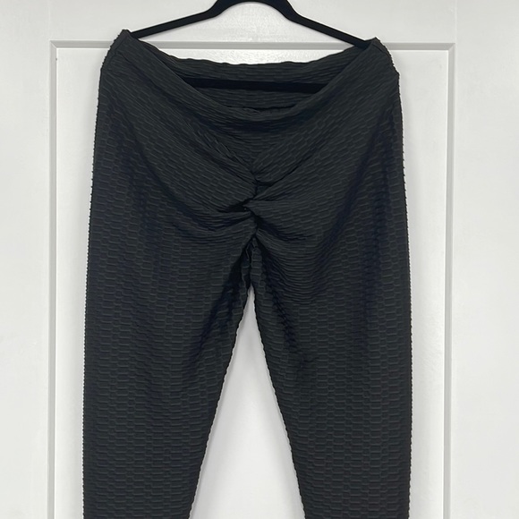 Black leggings - Picture 2 of 3